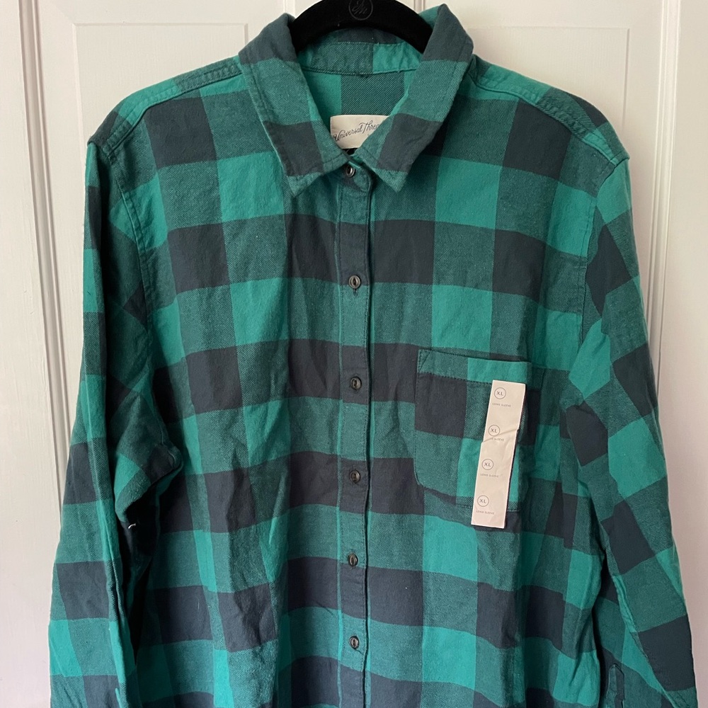 Universal Thread women’s flannel shirt, xl